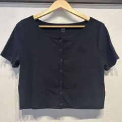 GAP ブラック クロップドTシャツ