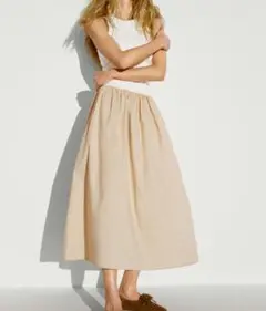 完売品　ZARA　コントラストワンピース