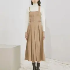 フロントホックプリーツワンピース ベージュ