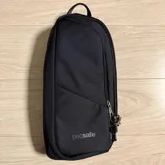 Pacsafe V アクションスリング ジェットブラック 中古