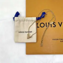 Louis Vuitton ルイヴィトン エッセンシャルV ネックレス ゴールド