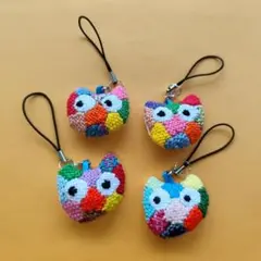 ダーニング刺繍 　スマホクリーナーストラップ　4個セット