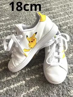 adidas ポケモンコラボスニーカー　18cm