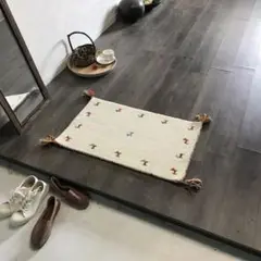動物刺繍のウール玄関マット 約90x60cm
