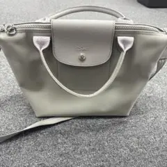美品LONGCHAMP ロンシャン ル プリアージュ ネオ ライトグレー色