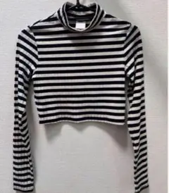 117エイチアンドエム H&M ハイネック クロップドトップボーダー柄 XS