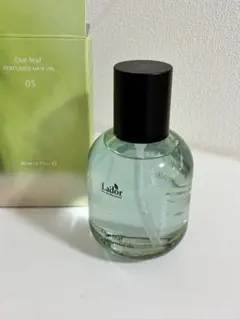 Item thumbnail for item 35651c5b-20e6-4a76-8c2c-d92f9d190ec5