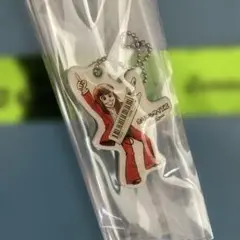 高見沢さんキーホルダーとテープです。