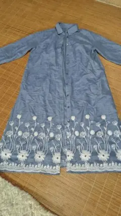 刺繍入りワンピース