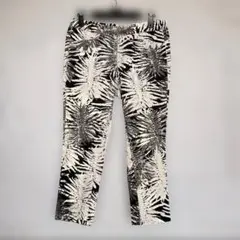 Item thumbnail for item 8063f3ed-7a3a-4bf1-9e7e-c31ca3a90468