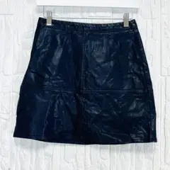 NEW LOOK フェイクレザー　ショートパンツ　ブラック　黒　【319】