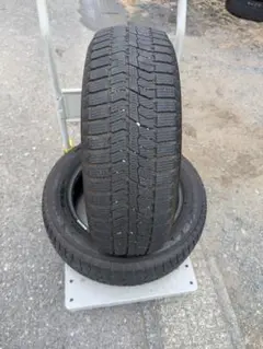 中古スタッドレスタイヤ185/60r15 ２本セット