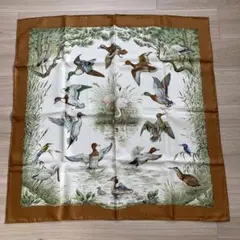 エルメス　スカーフ　限定品　カマルグでの休息 エルメス カレ90 Halte en Camargue カマルグでの休息 スカーフ