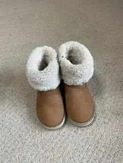 新品☆ZARA ザラ ファー付きブーツ24.5cm 新品☆ZARA ザラ ファー付きブーツ24.5cm 靴