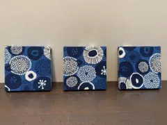 ファブリックパネル　壁掛け　ハンドメイド　パネル　3枚組　青　紺　インテリア