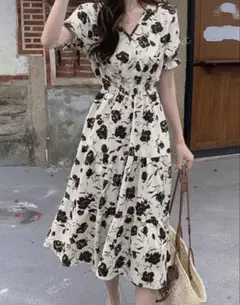 新品未使用 花柄ワンピース