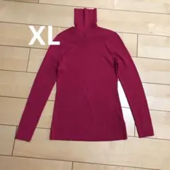 ユニクロ　リブタートルネックセーター　ピンク　　左後腰にハート♥️ワッペン