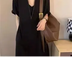 黒のロングワンピース