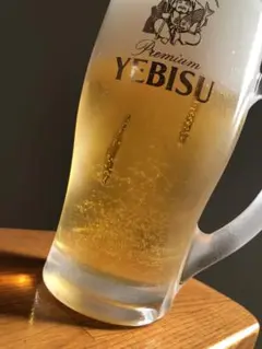 食品サンプル　ビール　エビス　水滴付き