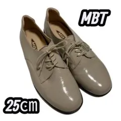 Item thumbnail for item 1fa9562e-5c6a-40f1-9a6e-3a87dd8addaa