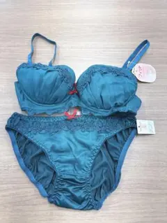 Item thumbnail for item 1cae2ef7-8f77-4627-9e75-e6a8666155b4