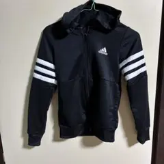 adidas ブラックパーカー フード付き