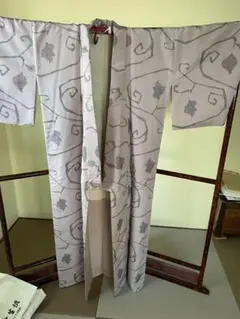 薄いピンクの葉模様 昭和レトロ