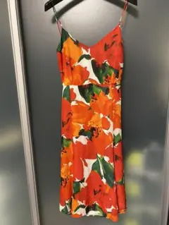 ZARA 花柄ワンピース　新品