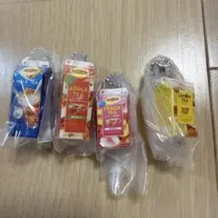 リプトン　ミニチュアチャーム　ガチャ　4種類