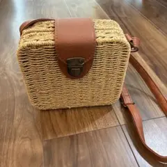 カゴショルダーバック