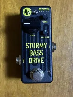 【ほぼ新品、未使用】E.W.S STORMY BASS DRIVE EWS Stormy Bass Drive ベース用オーバードライブ 初心者 バンド