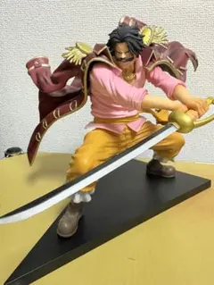 ワンピース 一番くじlegends over time B賞 ゴールDロジャー