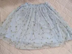水色 刺繍入りチュールスカート