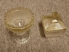 ガラス製小物入れとボウル型小物入れ