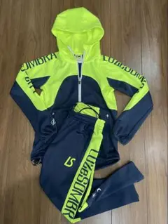 Item thumbnail for item d8accc24-d98b-4d4b-93d0-7188ed4a598d