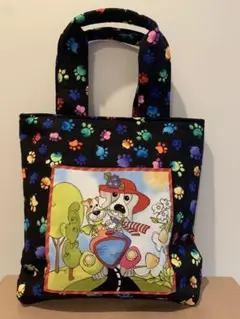 ロラライハリス　Go Doggis Panel使用A4が入るトートバッグ