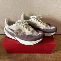 Item thumbnail for item bab99a00-33d5-4728-ae02-ded2f0fc9f05