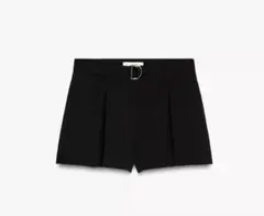 新品未使用ZARA(ザラ)ブラックショートパンツ