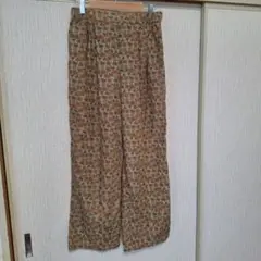 カジュアルパンツ