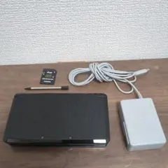 Nintendo 3DS本体 ブラック ACアダプターSDカード付き