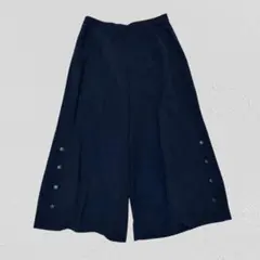 日本製　ガウチョパンツ　クロップドワイドパンツ　シアー　インナーあり　紺　9