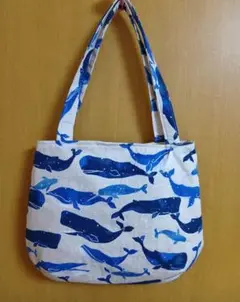 ハンドメイド＊ふんわりトートバッグ 　　クジラとイッカク