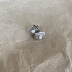 シルバー ストライプ カフス パール風