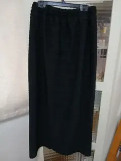 ブラックロングスカート スリット入り