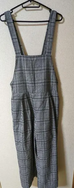 サロペット