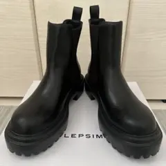 ♡新品未使用♡LEPSIM ライト厚底SGブーツMサイズ