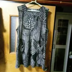 黒白ドット柄ノースリーブチュニック