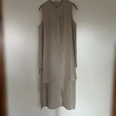 BouJeloud ベージュ ノースリーブシャツワンピース