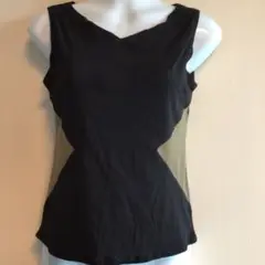 ロベルタカメリーノフィットタンクトップ 黒とオリーブ