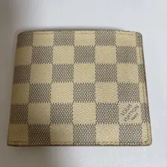 ルイヴィトン 二つ折り財布